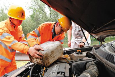 汨罗剑阁道路救援